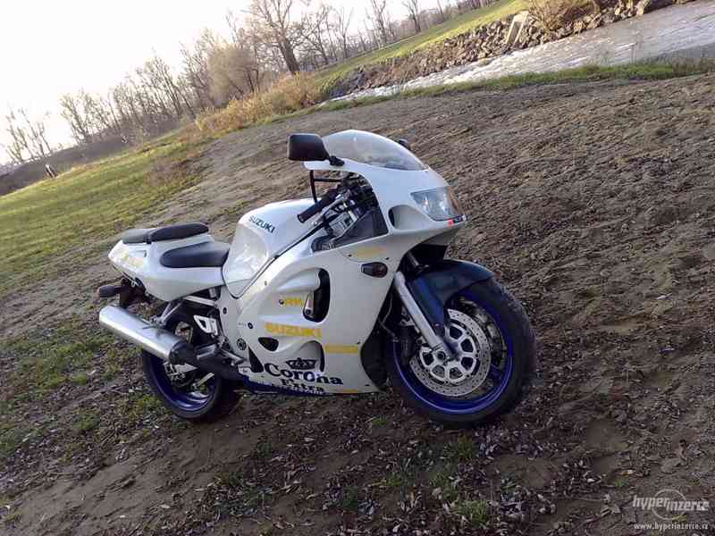 prodam SUZUKI GSX-R600 ROK2000! ZA NEJLEPSI CENU ! - foto 1