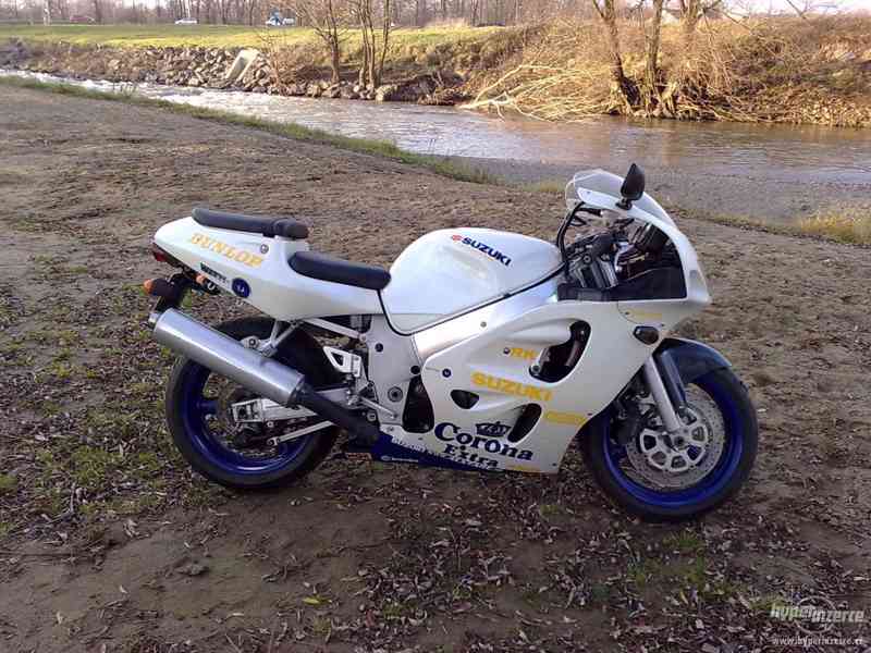 prodam SUZUKI GSX-R600 ROK2000! ZA NEJLEPSI CENU ! - foto 2