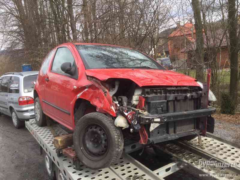 Citroen C2 1,1i - prodej dílů. - foto 2