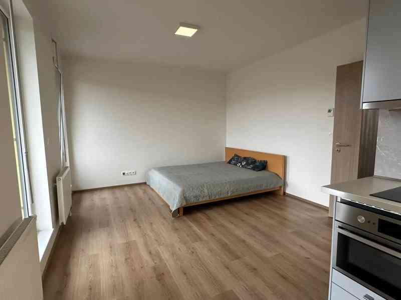 Pronájem bytu 1+kk 28 m² - foto 6