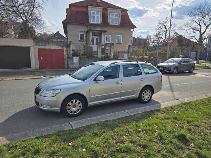 Škoda Octavia 2,0   z Podolí - foto 2