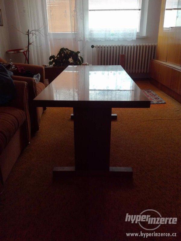 konferenční stolek - foto 2