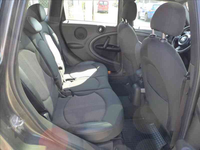 Mini Countryman 2,0 SD 4X4, VÝHŘEV, NAVI - foto 9