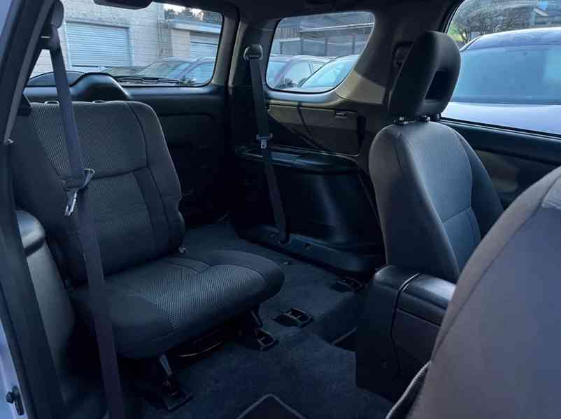 Toyota RAV 4 2.0i Sol 4x4 benzín 110kw - foto 21