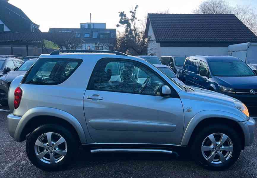 Toyota RAV 4 2.0i Sol 4x4 benzín 110kw - foto 12