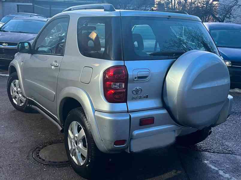 Toyota RAV 4 2.0i Sol 4x4 benzín 110kw - foto 35