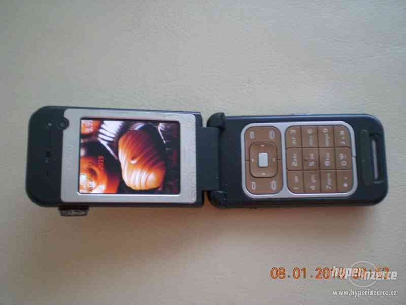 Nokia 7390 - véčkové telefony z r.2007, plně funkční - foto 4