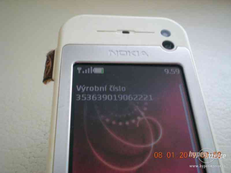 Nokia 7390 - véčkové telefony z r.2007, plně funkční - foto 17
