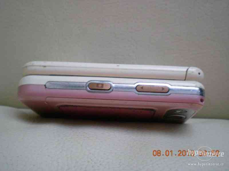 Nokia 7390 - véčkové telefony z r.2007, plně funkční - foto 19
