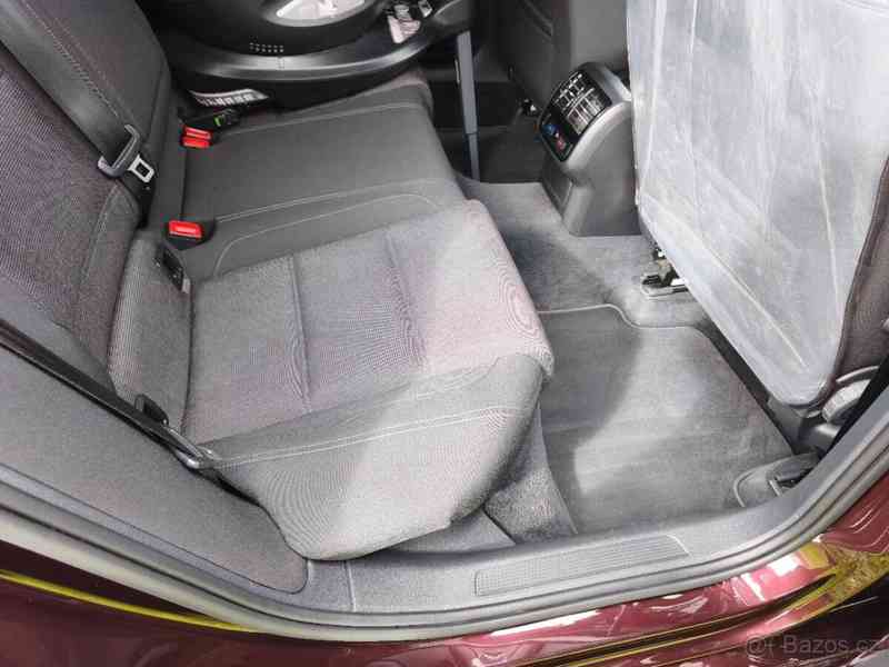 Volkswagen Passat 2,0   TDI 110 kW comfortline - foto 7