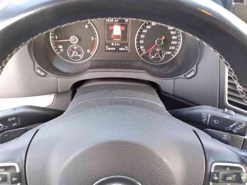 VOLKSWAGEN SHARAN 2.0 TDI DSG PANORAMA 7 MÍST SERVISKA - foto 30