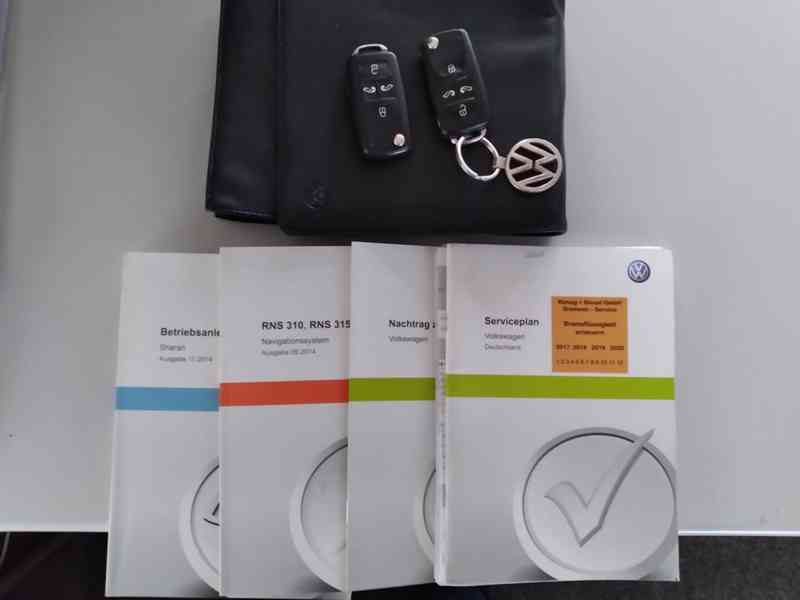 VOLKSWAGEN SHARAN 2.0 TDI DSG PANORAMA 7 MÍST SERVISKA - foto 52