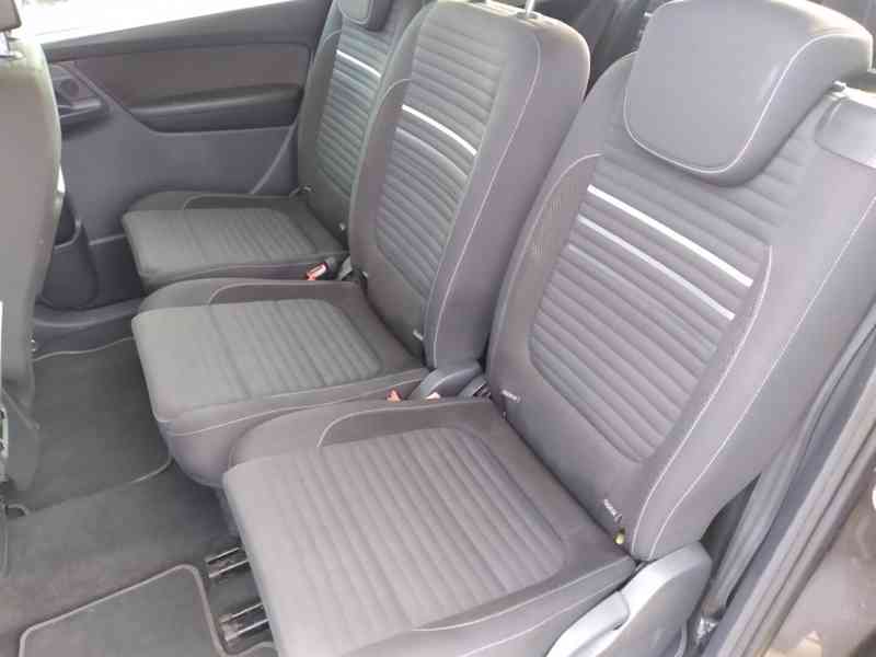 VOLKSWAGEN SHARAN 2.0 TDI DSG PANORAMA 7 MÍST SERVISKA - foto 17