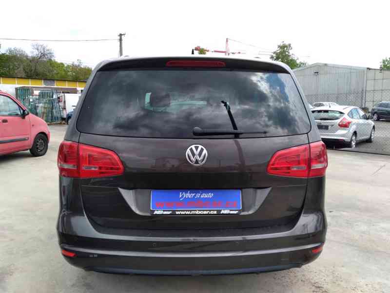 VOLKSWAGEN SHARAN 2.0 TDI DSG PANORAMA 7 MÍST SERVISKA - foto 7