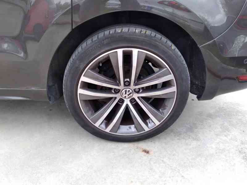 VOLKSWAGEN SHARAN 2.0 TDI DSG PANORAMA 7 MÍST SERVISKA - foto 51