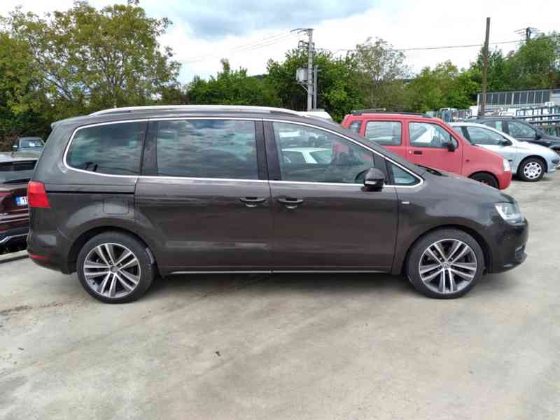 VOLKSWAGEN SHARAN 2.0 TDI DSG PANORAMA 7 MÍST SERVISKA - foto 5