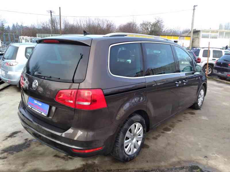 VOLKSWAGEN SHARAN 2.0 TDI DSG PANORAMA 7 MÍST SERVISKA - foto 6