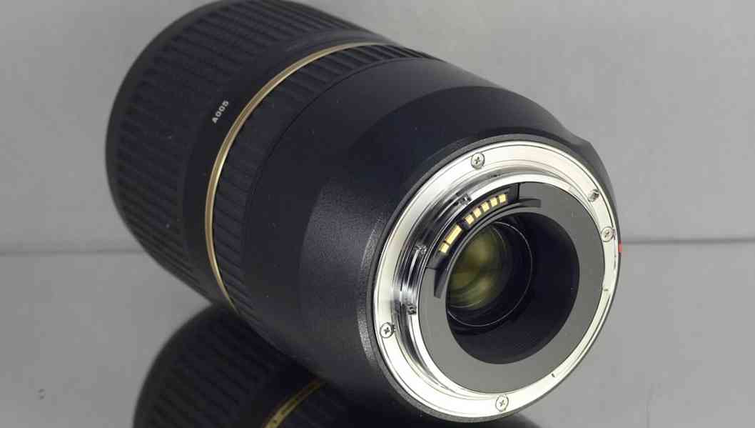 pro Canon-Tamron SP 70-300mm 1:4-5.6 USD IF VC*UV* - foto 5