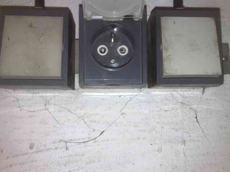 Pronájem garáže,Praha 6-Řepy, 2.900Kč - foto 4