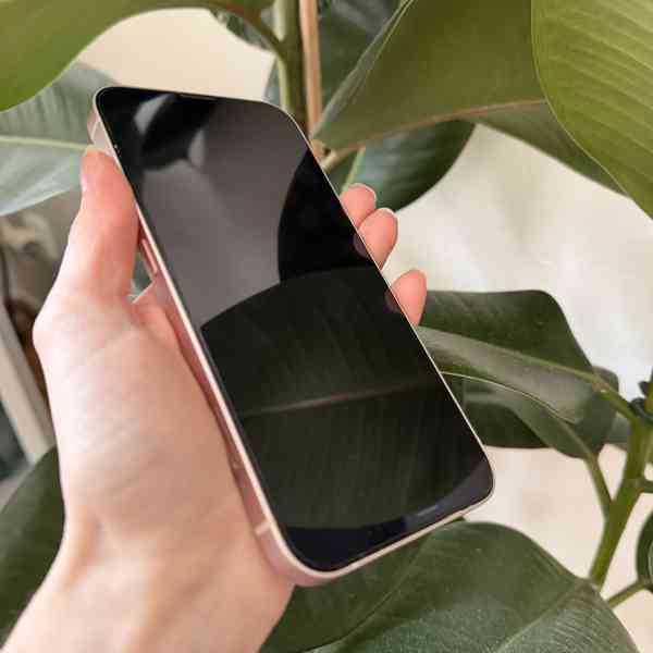 iPhone 13, růžová, kapacita baterie 100% - foto 5