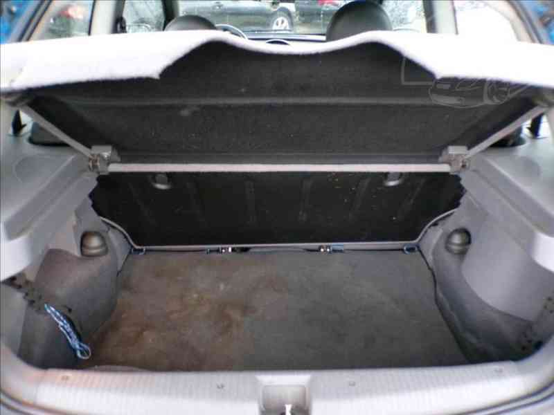 Opel Corsa 1,0 i POSILOVAČ ŘÍZENÍ - foto 8