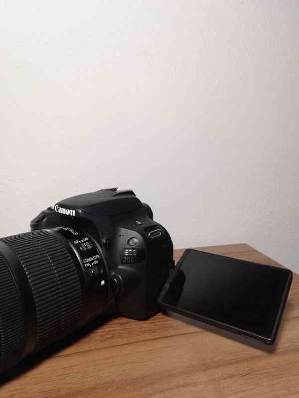 Canon EOS 200D + 18-135 mm IS STM černý - foto 5