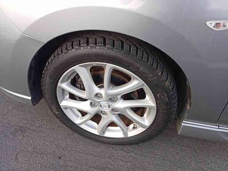 Mazda 5 2,0   DISI 7MÍST TEMPOM - foto 8