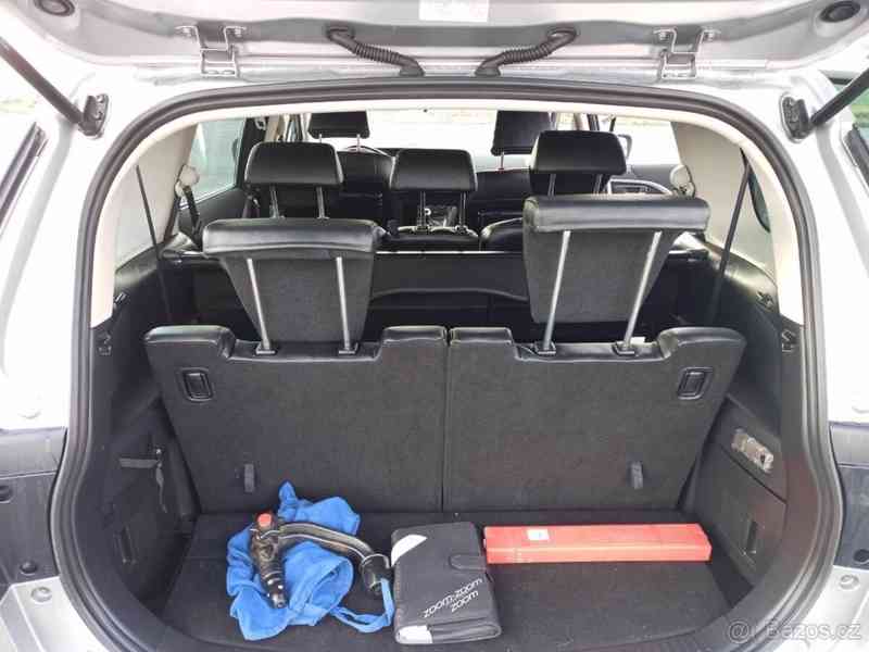 Mazda 5 2,0   DISI 7MÍST TEMPOM - foto 14