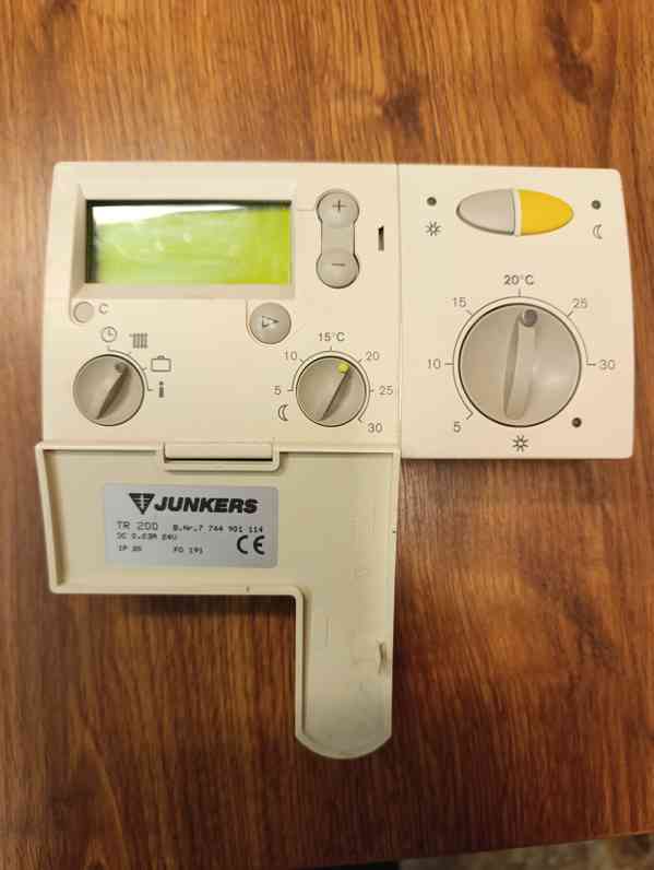 Prostorový termostat Junkers TR 200 - foto 2