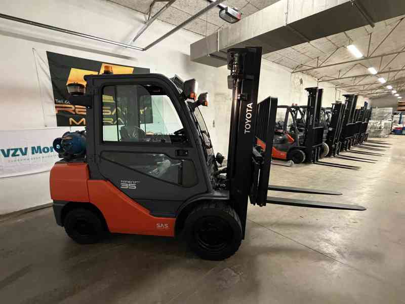 Vysokozdvižný vozík Toyota 06-8FGJ35F - foto 3