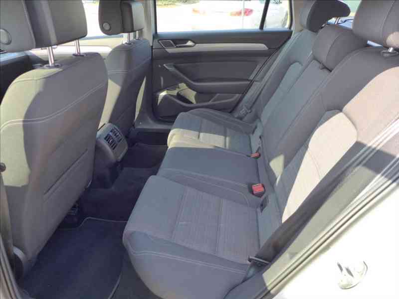 Volkswagen Passat 2,0 TDI FULL LED NAVI APP DPH - foto 6