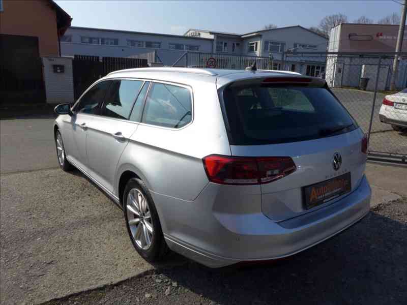 Volkswagen Passat 2,0 TDI FULL LED NAVI APP DPH - foto 4