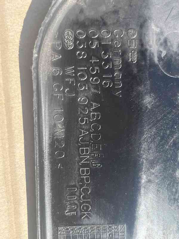 Pěkný horní kryt motoru VOLKSWAGEN - foto 6