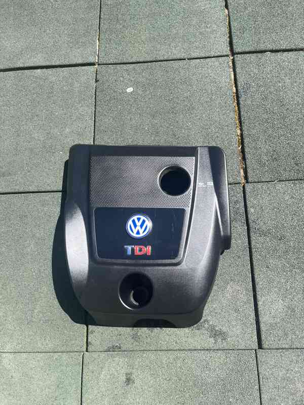 Pěkný horní kryt motoru VOLKSWAGEN - foto 5