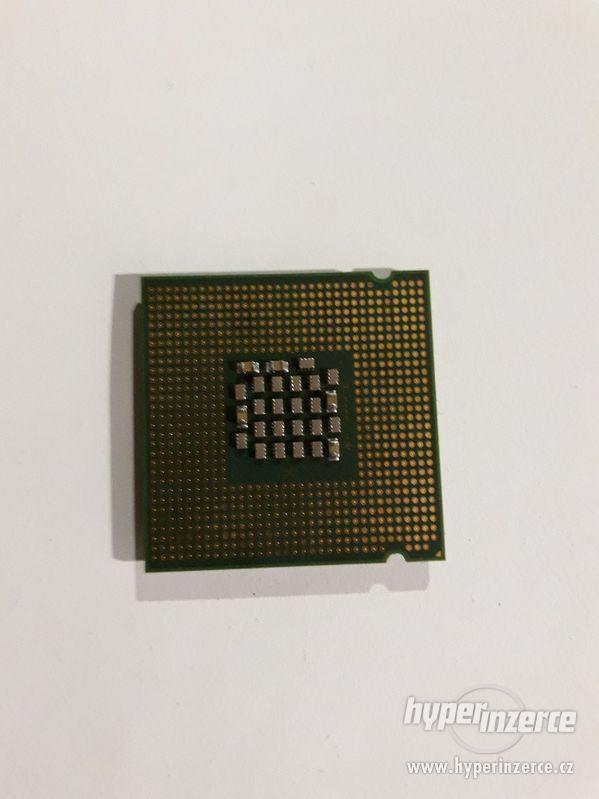 Intel Pentium 4 630 - foto 2
