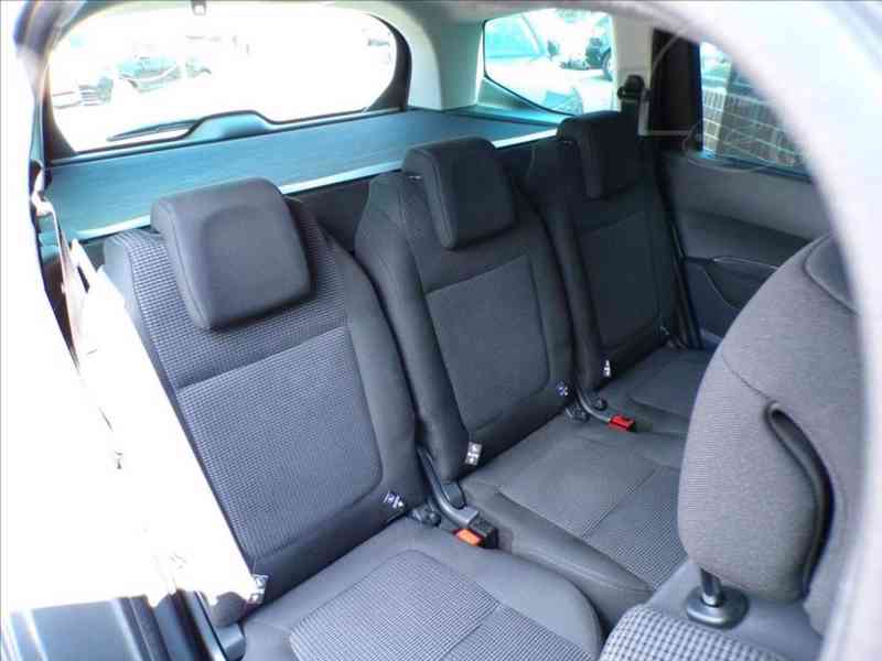 Peugeot 5008 1,6 i Turbo TAŽNÉ ZAŘÍZENÍ - foto 12