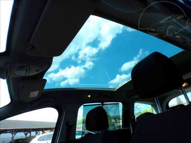 Peugeot 5008 1,6 i Turbo TAŽNÉ ZAŘÍZENÍ - foto 9