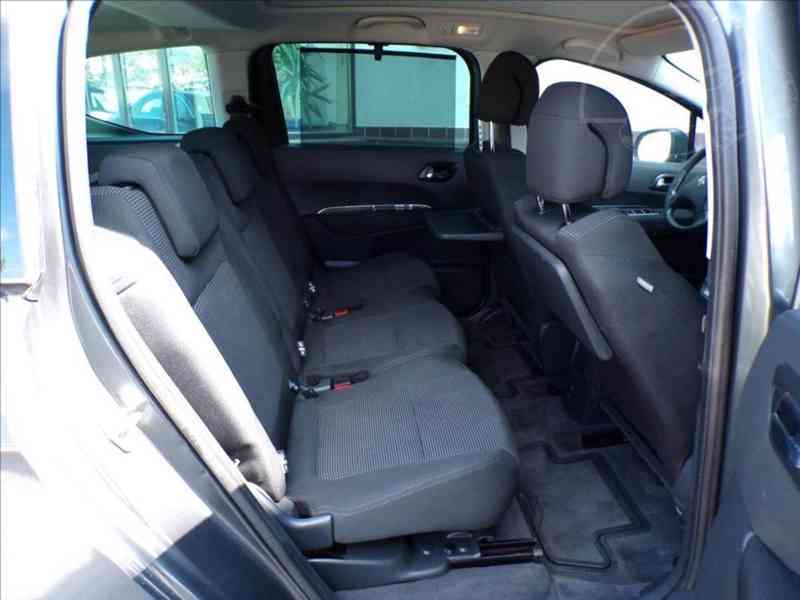 Peugeot 5008 1,6 i Turbo TAŽNÉ ZAŘÍZENÍ - foto 13