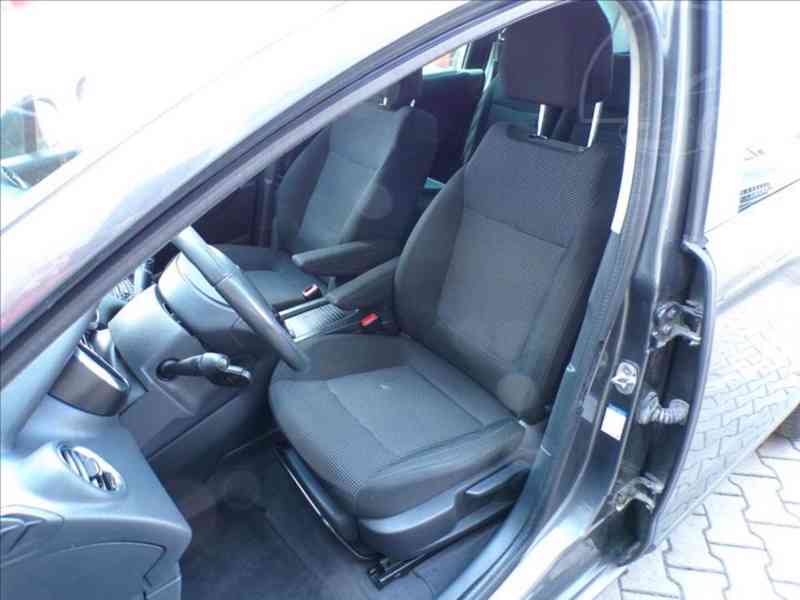 Peugeot 5008 1,6 i Turbo TAŽNÉ ZAŘÍZENÍ - foto 8