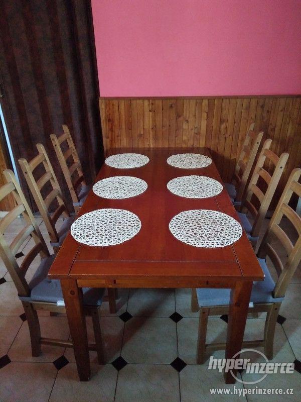 Kuchyňský stůl a šest židlí - foto 2