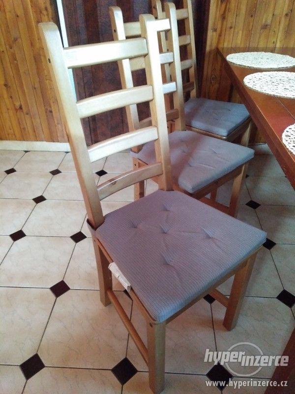 Kuchyňský stůl a šest židlí - foto 4