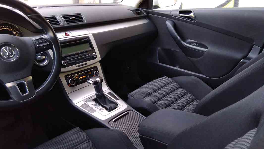 VOLKSWAGEN Passat Variant 1,4TSI Sportline CNG - foto 16