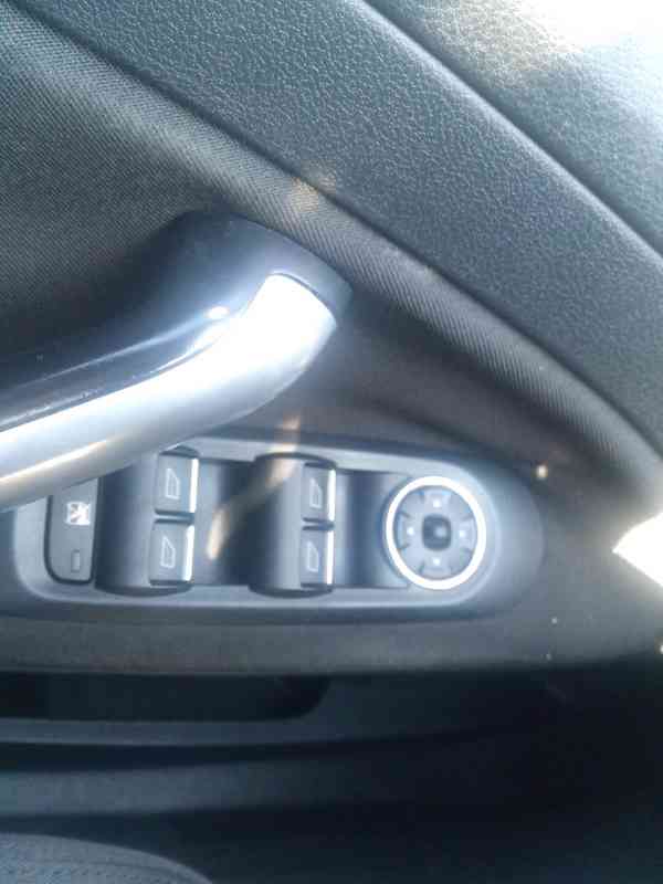 Prodám Ford Mondeo 2.0 Titanium,  - foto 10