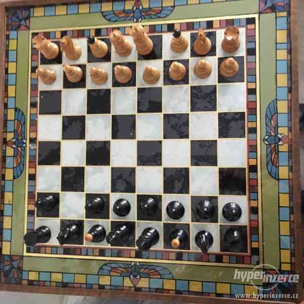 Šachový stolek - foto 2