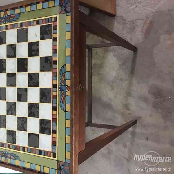 Šachový stolek - foto 3