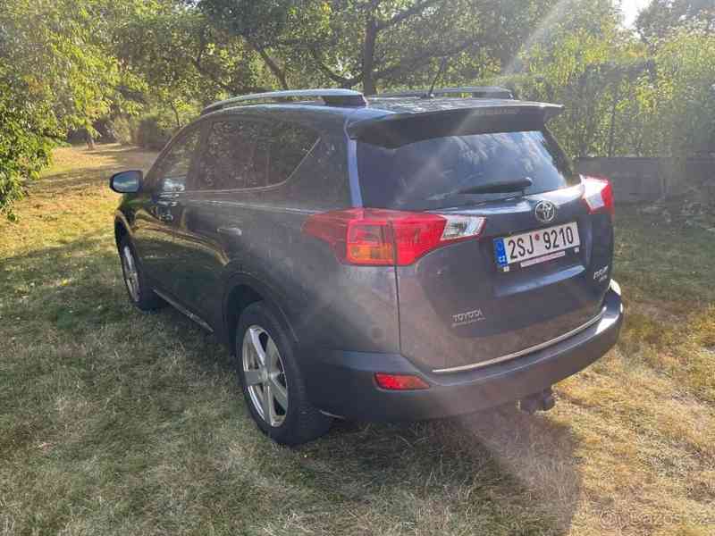 Toyota RAV4 2,2 D4D 110kW - foto 4