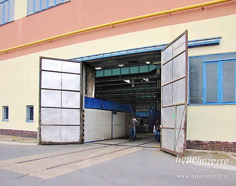 NÁJEM skladově-výrobní haly 800 m2 ( max 3 000 m2 ), Praha 5 - foto 2