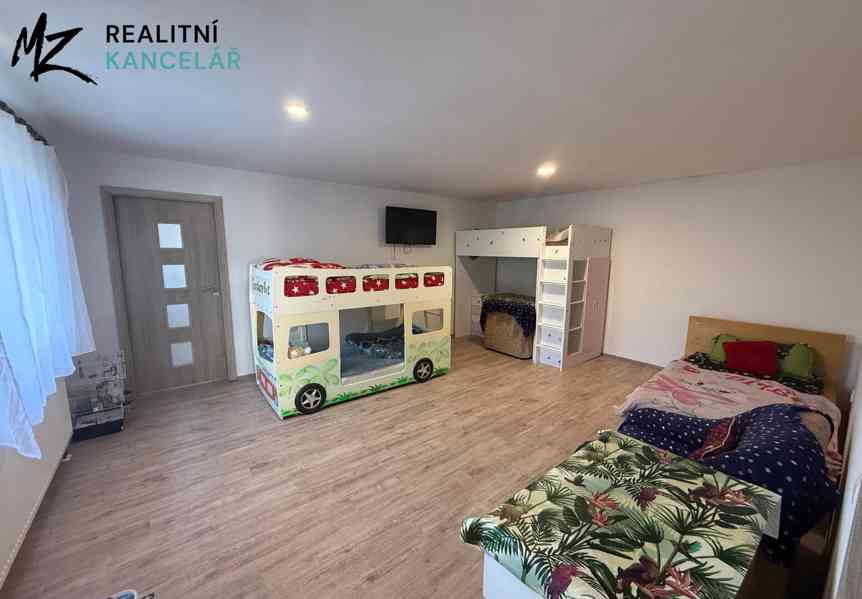 Pronájem rodinného domu 260 m², pozemek 502 m² - foto 17