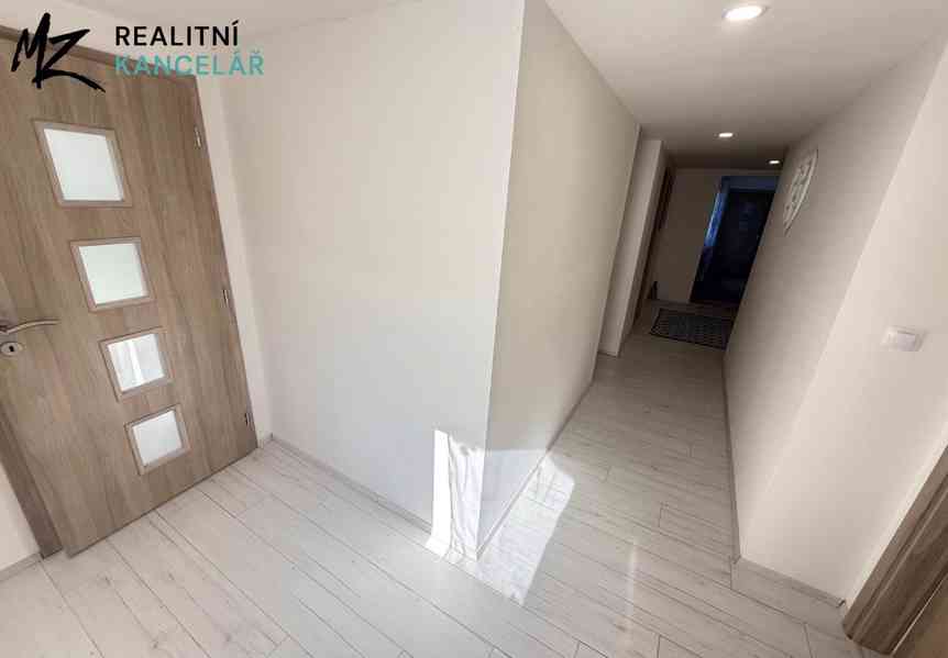 Pronájem rodinného domu 260 m², pozemek 502 m² - foto 10