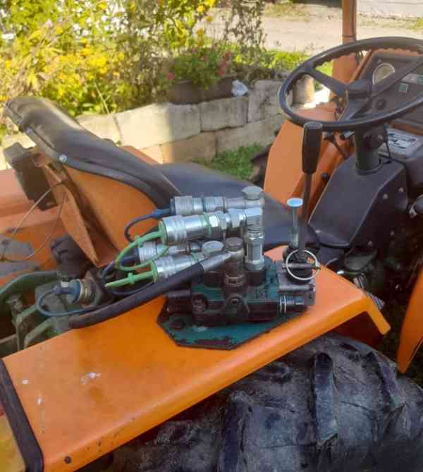 Traktor Goldoni 245 - foto 6